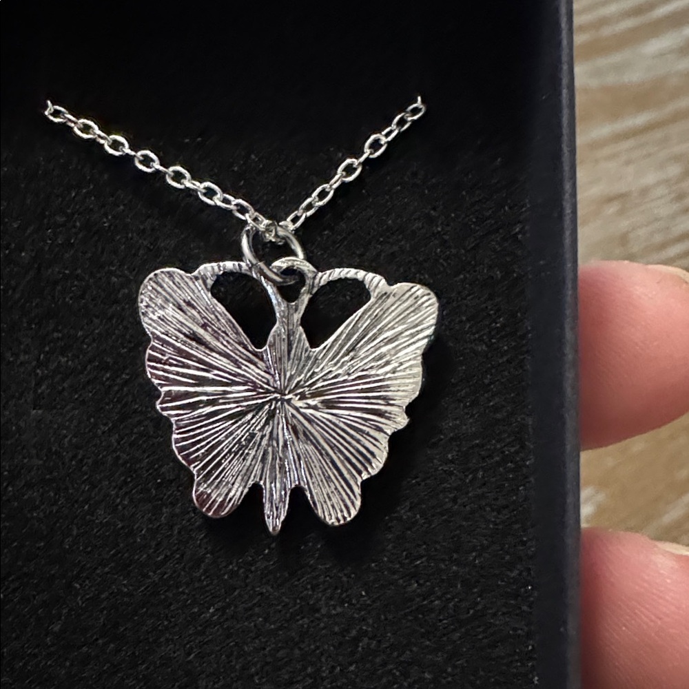 Elegant Butterfly Pendant Necklace With Turquoise & Pink Stones! - Picture 2 of 2